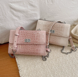 <span class=keywords><strong>Sac</strong></span> à <span class=keywords><strong>main</strong></span> de luxe en cuir PU géométrique avec chaîne, <span class=keywords><strong>sac</strong></span> de soirée pour <span class=keywords><strong>femme</strong></span>, <span class=keywords><strong>sac</strong></span> à bandoulière élégant au design raffiné - Product Image 2