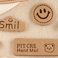 Patch en similicuir gravé au laser, motif dessin animé mignon, personnalisé pour vêtements d'enfants, avec option à coudre ou à thermocoller