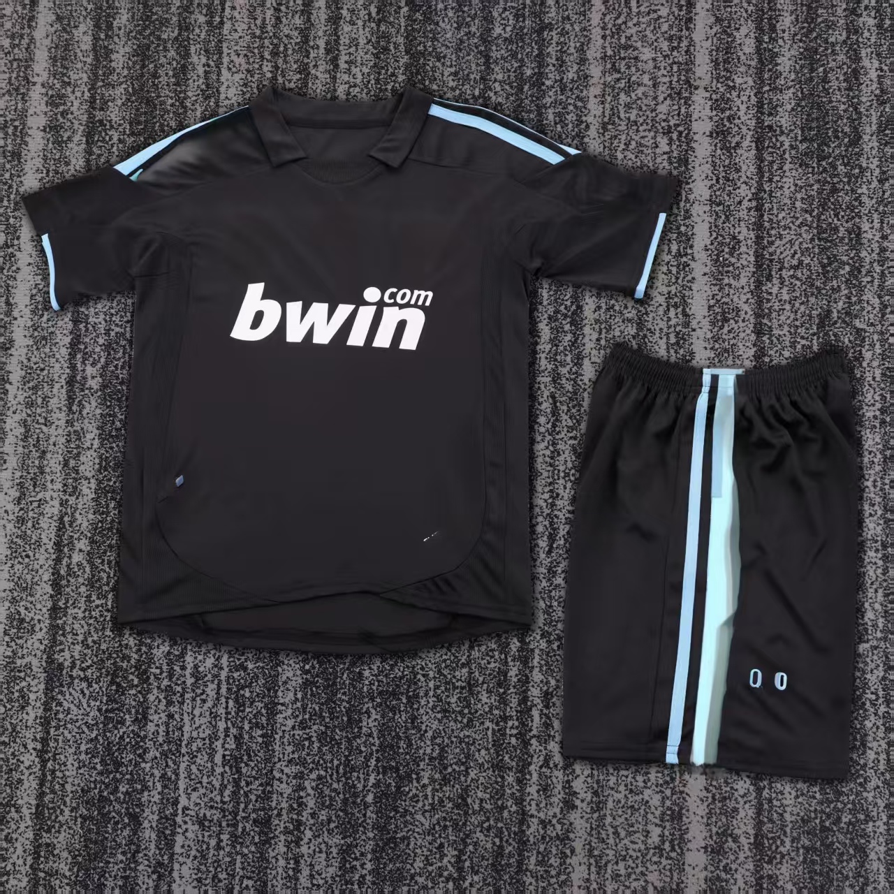 Real Madrid Negro y Azul 09-10