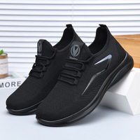Chaussures de course athlétiques légères et respirantes pour hommes personnalisées, conception en maille blanche avec fermeture à lacets pour les saisons de printemps et d'automne