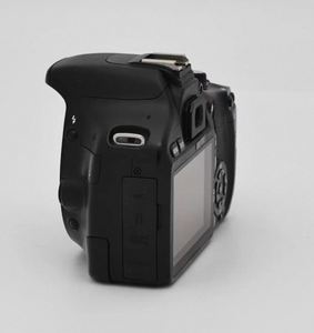 เสนอขายกล้องดิจิตอลแบบสะท้อนภาพเดี่ยว EOS 550D ระดับมืออาชีพในราคาประหยัด - Product Image 5