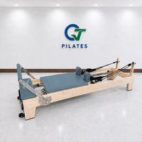 Mesin Pilates Reformer Kayu Maple Solid Warna Biru Slate untuk Ruang Kebugaran Kontemporer, Rehabilitasi Inti Tubuh, dan Kelas Kelompok