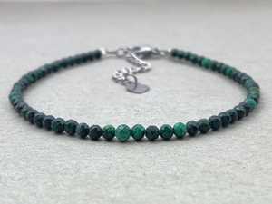 Pulsera de Malaquita Facetada, Joyería Delicada con Piedras Preciosas, Cuentas Microfacetadas, Pulsera de Cristal, Joyería Minimalista, Pequeñas Piedras Preciosas - Product Image 2