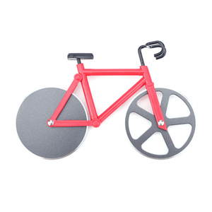 Cortador de Pizza Creativo en Forma de Bicicleta de Acero Inoxidable con Mango de Plástico Rojo 18.5 X 12 X 3.5 Cm Herramientas para Pizza - Product Image 2