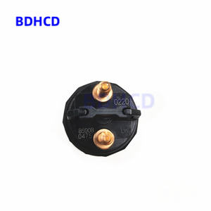 0445120220หัวฉีดน้ำมันเชื้อเพลิงรถไฟประกอบระบบเครื่องยนต์ดีเซลคอมมอนเรลสำหรับ ZERIS70S IPL36 <span class=keywords><strong>Bosch</strong></span> <span class=keywords><strong>crin</strong></span> CR - Product Image 2