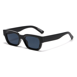 Vente en gros tendance 2025 INS rétro carré hommes lunettes <span class=keywords><strong>de</strong></span> soleil uv400 <span class=keywords><strong>luxe</strong></span> lunettes femmes logo personnalisé Vintage nuances lunettes <span class=keywords><strong>de</strong></span> <span class=keywords><strong>luxe</strong></span> - Product Image 2