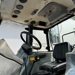 Tractores Agrícolas New Holland SNH804 de 80, 90, 100 CV con Tracción 4x4 y Cabina, Usados/De Segunda Mano en Venta - Product Image 4