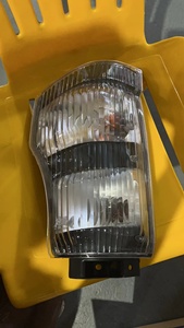 Feu de signalisation avant, feu de coin, pièces automobiles pour camion Isuzu 600P NPR NQR 8980108910 8980108920 8973769090 8973769100 - Product Image 4