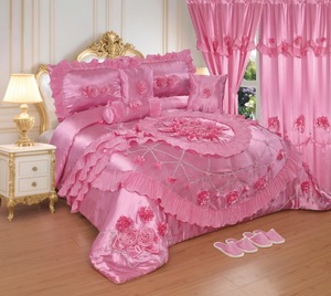 Hot Selling Home Textile Bettwäsche Produkte Super weiche Hochzeit Spitze Bettdecke ist geste ppte Hochzeit Bettwäsche-Set - Product Image 1