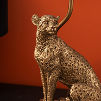 Lampe de table léopard intérieur accrocheur Unique contemporain salon éclairage or Base lampe de bureau Animal résine veilleuse