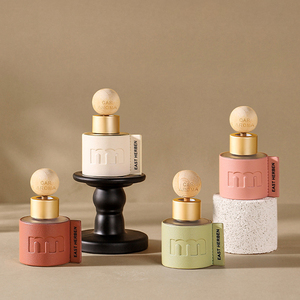 Diffuseur de voiture portable <span class=keywords><strong>Molly</strong></span> Glory 50 ml, aromathérapie, huile essentielle, parfum, désodorisant, diffuseur de voiture, désodorisant d'air de voiture - Product Image 1