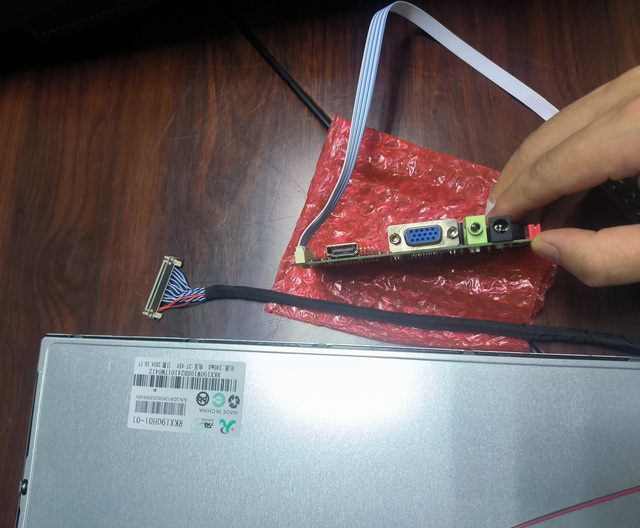 SKD 19" Industrial Touch Panel Mainboard High Brightness 250 Nits 10 Point Capacitive Touchscreen IPS Display LED Backlight