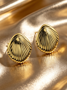 Boucles d'oreilles clous en acier inoxydable plaqué or <span class=keywords><strong>pour</strong></span> femmes, hypoallergéniques, style vintage coquillage, parfaites <span class=keywords><strong>pour</strong></span> offrir en <span class=keywords><strong>cadeau</strong></span> - Product Image 1