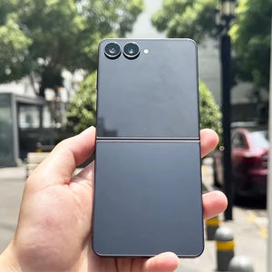 Z Flip7 รุ่นนานาชาติ ฮ่องกง/ไต้หวัน LTE สเปน/เยอรมัน โทรศัพท์พับได้ขนาดกะทัดรัดรุ่นที่ 7 ดีคาคอร์ CDMA AMOLED 120Hz - Product Image 2