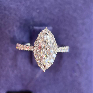 Bague de fiançailles et de mariage en platine PT950 avec diamant de laboratoire taille marquise 1 carat VS1 blanc D entièrement serti - Product Image 1