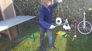 Yoyo <span class=keywords><strong>Diabolo</strong></span> chinois personnalisé avec bâton <span class=keywords><strong>en</strong></span> <span class=keywords><strong>bois</strong></span> - Product Image 5