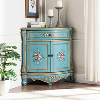 Armoire en bois de style américain et européen avec tiroirs de rangement, une armoire de rangement luxueuse au style élégant