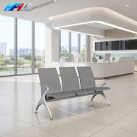 Siège de bureau commercial triple place en alliage d'aluminium avec accoudoirs et pieds, pour salon d'aéroport, dossier standard export