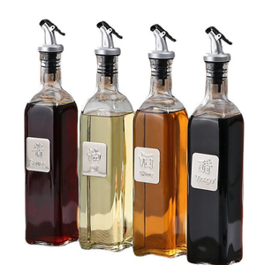 Botella de Vidrio Transparente Vacía para Aderezos y Salsas de Cocina con Tapa y Vertedor, Apta para Aceite de Oliva Virgen Extra Prensado en Frío - Product Image 4