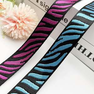 Ruban personnalisé en nylon jacquard réfléchissant de 38 mm, style tendance, certifié Oeko-Tex, pour la décoration de chapeaux colorés et le textile de maison - Product Image 3