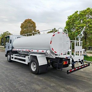 Precio de Fábrica, Camión Cisterna ISUZU con Aspersor de Agua en Venta en Kenia - Product Image 6