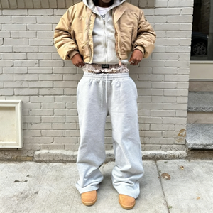 <span class=keywords><strong>Pantalones</strong></span> <span class=keywords><strong>de</strong></span> chándal personalizados grises holgados <span class=keywords><strong>de</strong></span> pierna recta <span class=keywords><strong>de</strong></span> felpa gruesa <span class=keywords><strong>de</strong></span> rizo francés, lisos, extragrandes, con doble cintura - Product Image 4