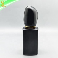 Cosmétique mignon 30ml verre vide rechargeable femmes bouteille de parfum personnalisé verre noir 1oz vaporisateur bouteille de parfum avec bouchon noir