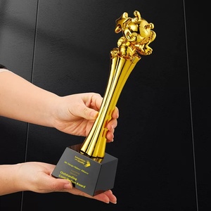 Trofeo in Resina Little Bee Personalizzato con Motivo a <span class=keywords><strong>Stella</strong></span> Placcato Oro Premio di Fine Anno Contribuzione Eccezionale Festa del Lavoro Scolastico per Bambini - Product Image 5