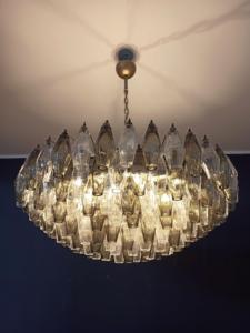 Murano Grand Lustre Finition Laiton Fumée et <span class=keywords><strong>Verre</strong></span> Clair <span class=keywords><strong>Lampe</strong></span> <span class=keywords><strong>Suspension</strong></span> Poliedri pour Banquet Restaurants - Product Image 6