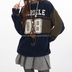 Pull en maille personnalisable pour femme, col rond, style preppy, avec blocs de couleur et lettres, coupe ample, idéal pour l'automne et toutes les occasions - Product Image 6