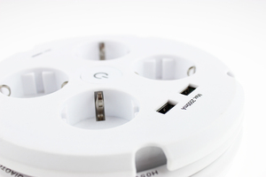 Di sicurezza Germania Più <span class=keywords><strong>Presa</strong></span> di <span class=keywords><strong>Corrente</strong></span> Striscia di Striscia 4 <span class=keywords><strong>Presa</strong></span> con Due Porte USB e Cavo Retrattile - Product Image 3