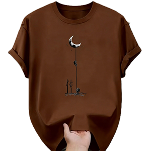 Maglietta con grafica di un astronauta che si dondola sulla luna crescente, maglietta artistica creativa Minimalist Space Dreamer. T-shirt Oversize in Cotone a Maniche Corte Stile Streetwear Casual - Product Image 2