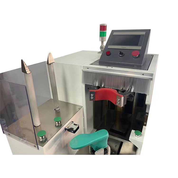 Pneumatic automatic footwear vamp upper making sports shoe last inserting machine