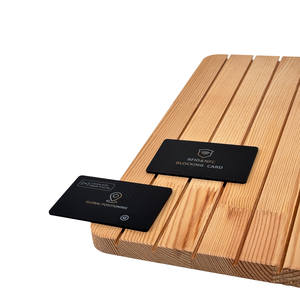 Carte de suivi de portefeuille rechargeable OEM/ODM pour Apple Find My Smart Finder Card pour portefeuille et étiquette de bagage - Product Image 6