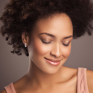 남성 여성용 신상 패션 925 스털링 실버 3mm 4mm 5mm VVS 등급 모이사나이트 다이아몬드 허기 CC 후프 귀걸이 파인 주얼리 세트 - Product Image 4