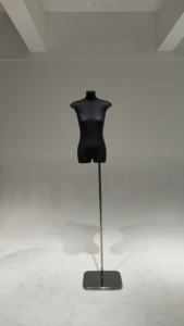 Venta de verano, maniquí de Torso femenino de medio cuerpo ajustable para exhibición de <span class=keywords><strong>ropa</strong></span>, costura, diseño de moda hecho de plástico para sastres - Product Image 3