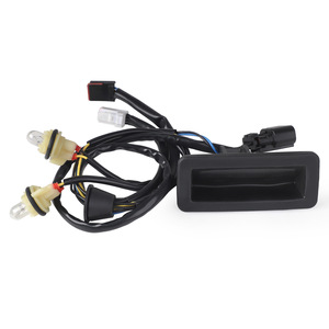 Land Rover LR2 Tailgate Switch LR083610 Rear Plastic Car <b>Interior</b> <b>Accessory</b> - Product Image 3