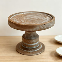 Massief houten, milieuvriendelijke, handgemaakte, hoge fruit- en dessert schaal, taartplateau, presentatie voor afternoon tea snacks, houten serveerplateau
