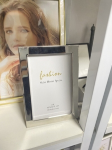 <span class=keywords><strong>Cadre</strong></span> photo personnalisé simple <span class=keywords><strong>miroir</strong></span> argenté <span class=keywords><strong>Cadre</strong></span> photo argenté de haute qualité en acier inoxydable - Product Image 4