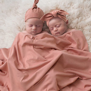De 3 paquetes Swaddle bebé recién <span class=keywords><strong>nacido</strong></span> manta abrigo conjuntos con sombrero y Diadema aceptar personalizado - Product Image 1