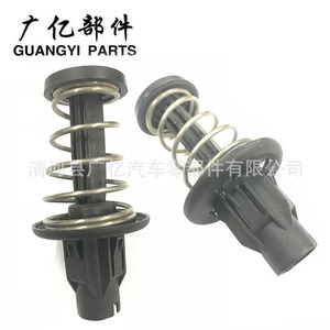 Ressort de couvercle de moteur Guangyi Parts A1778803100 en acier pour Mercedes-Benz A180 A200 A220L - Product Image 1