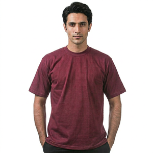 T-shirt à manches courtes pour homme, logo personnalisé OEM, broderie, design imprimé, t-shirt de sport à séchage rapide pour homme - Product Image 1