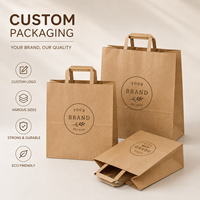 Sac alimentaire en papier kraft de haute qualité, universel, avec poignée plate renforcée internement et base robuste, idéal pour le pain chaud, les biscuits, les pâtisseries et les produits de boulangerie à emporter.