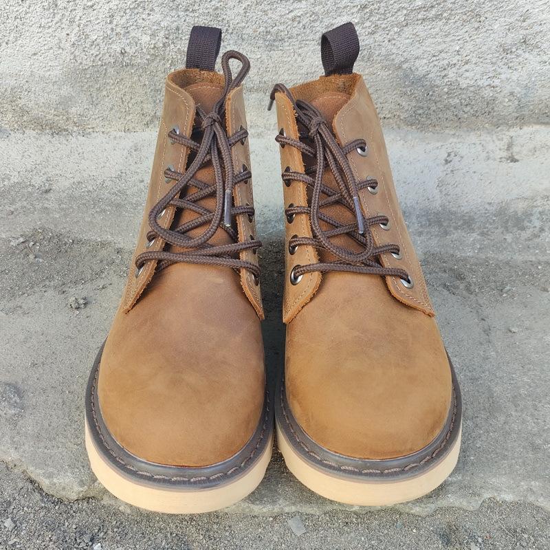 สีน้ำตาล