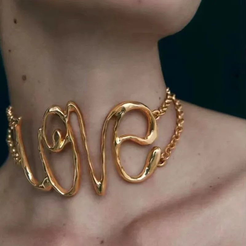 2022 new arrivals Za New Vintage Letter LOVE Necklace for Woman Fashion Gold Silver Color Hip Hop Choker Gold Heart Necklace