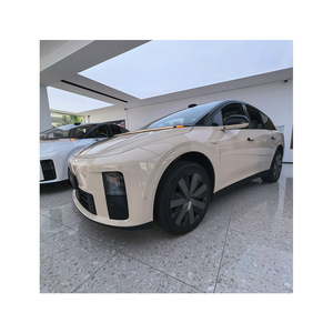 Nouvelles voitures Lixiang <span class=keywords><strong>Li</strong></span> Auto I6 SUV électrique 5 places Voiture à grande vitesse New Energy Car - Product Image 5