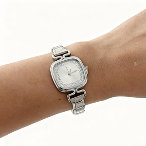 Reloj Dinimi Nuevo, Simple, Pequeño, Cuadrado, de Lujo Ligero, Elegante, con Correa de Acero Inoxidable Bordada, Estilo Urbano, Modular, de Cuarzo - Product Image 2