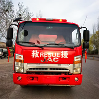 Camion de pompiers diesel à 6 roues, transmission 4x2, avec pompe à mousse pour la lutte contre les incendies d'urgence en zone urbaine et industrielle