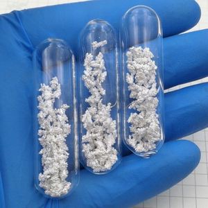 Métal argenté 99.999%, morceaux irréguliers de cristal d'argent de 1 gramme dans le verre - Product Image 5