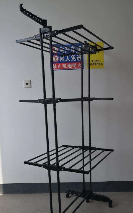 Tube noir + plastique noir